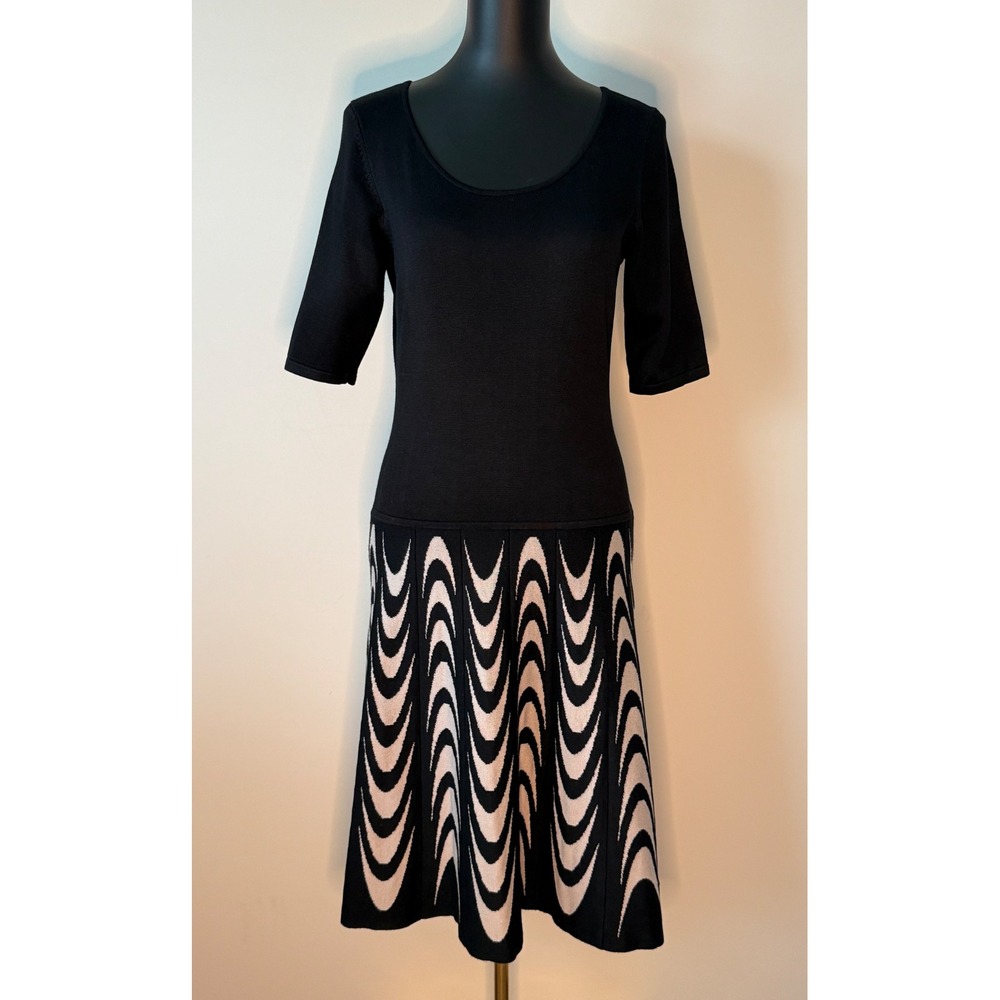 Gabby Skye Black White Geometric Wave Knit Fit Flare Dress Medium Elbow Sleeve